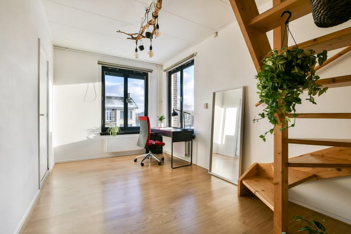 Foto 14 van Lex Althoffstraat 27-3