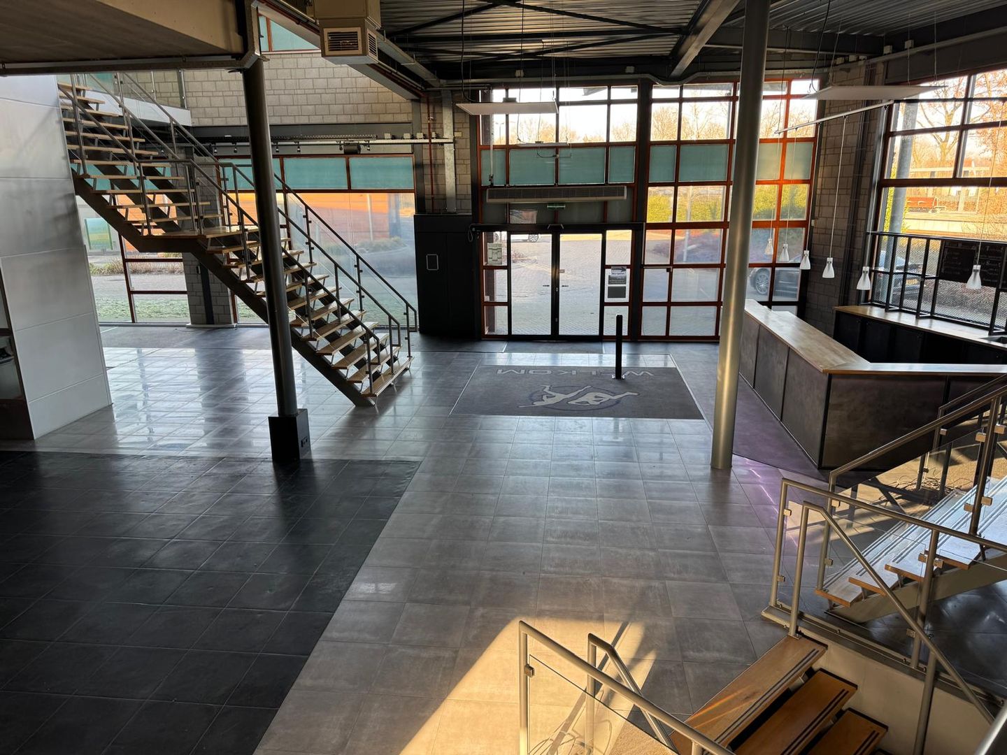 View photo 4 of Europark 22