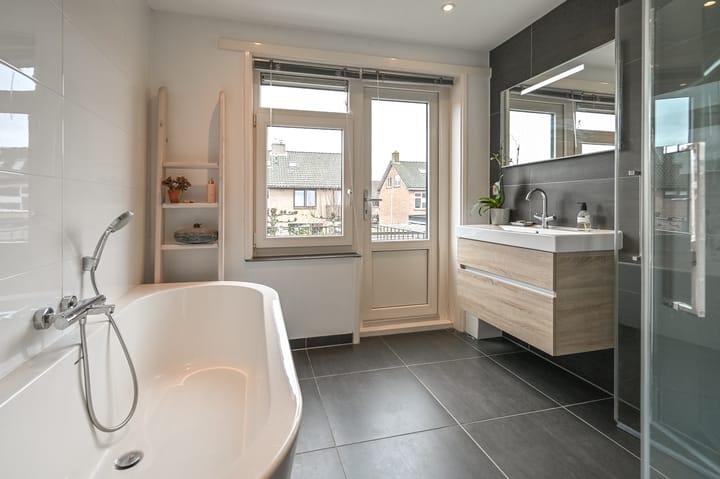 Photo 30 of Roos en Beeklaan 22