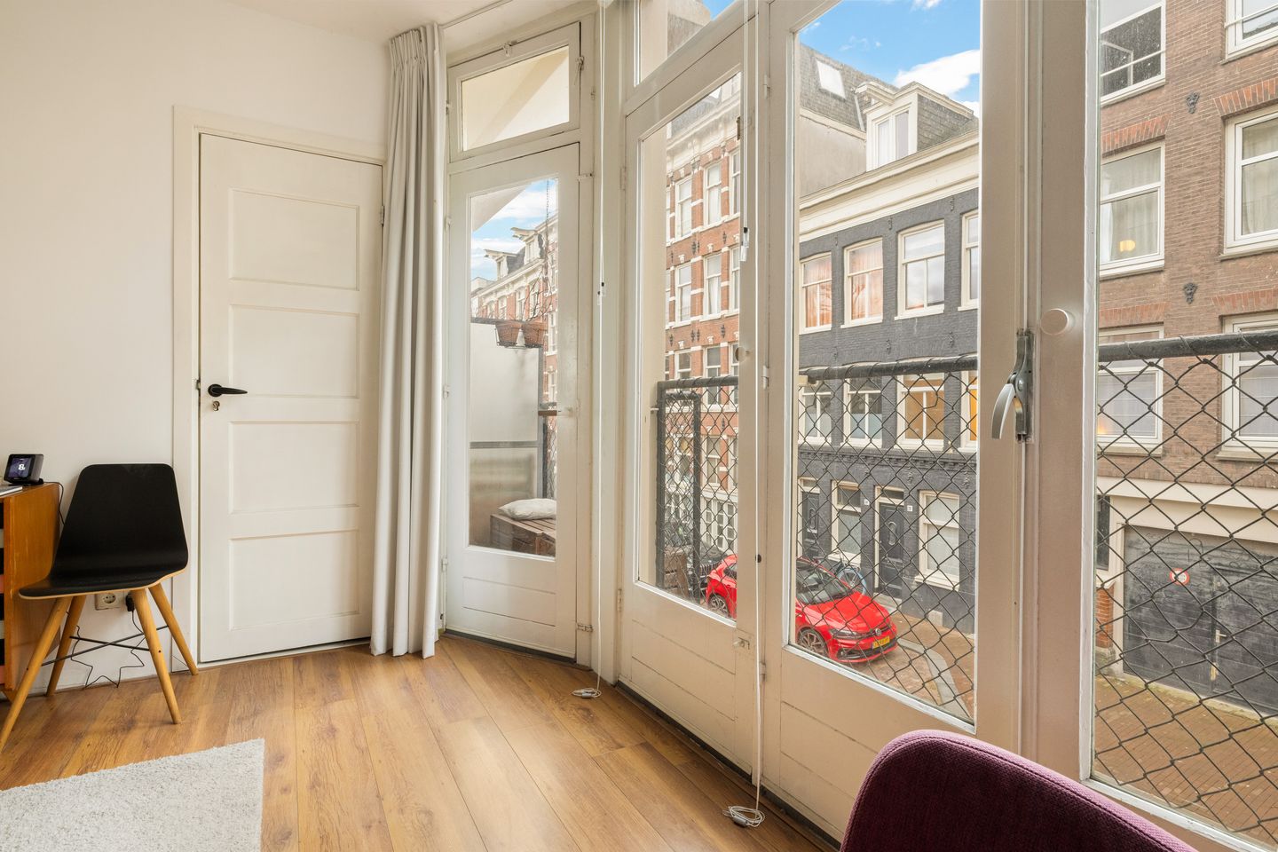 Photo 10 of Fokke Simonszstraat 27-1