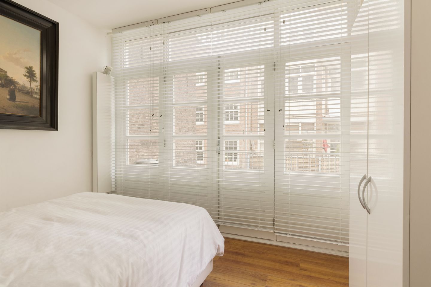 Photo 19 of Fokke Simonszstraat 27-1