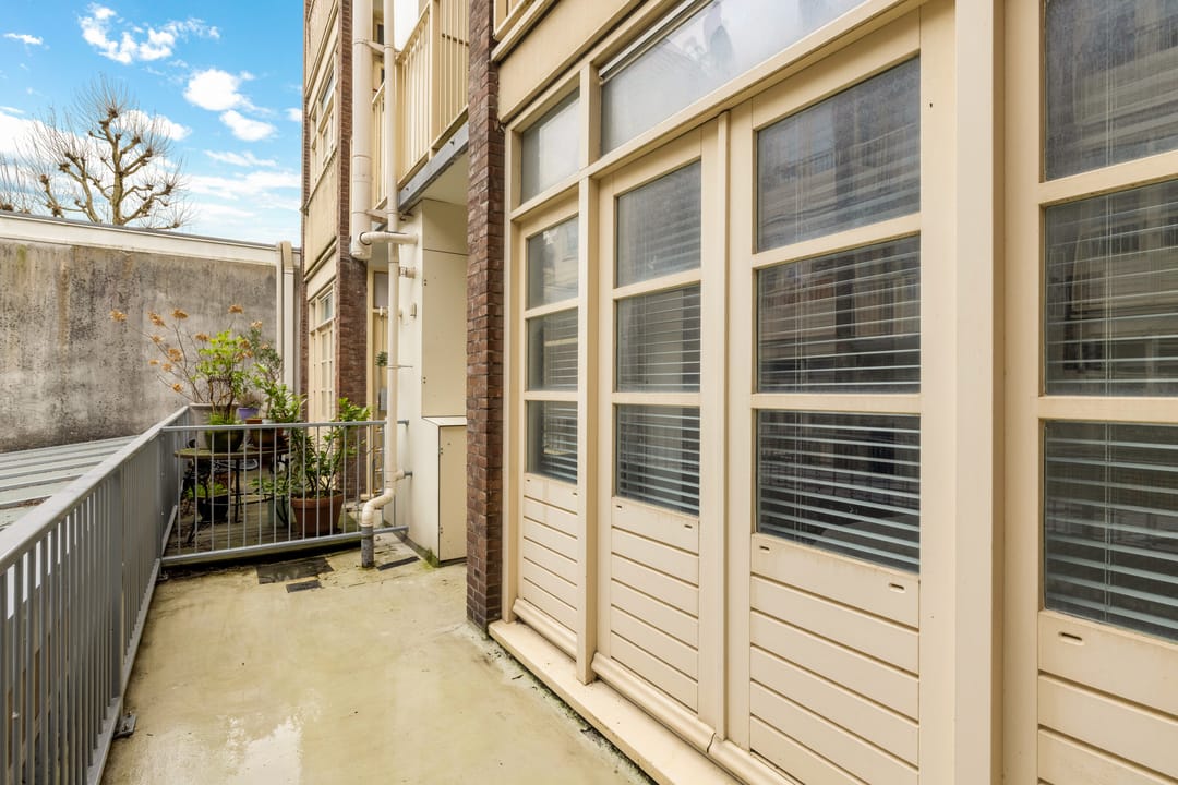 Photo 22 of Fokke Simonszstraat 27-1