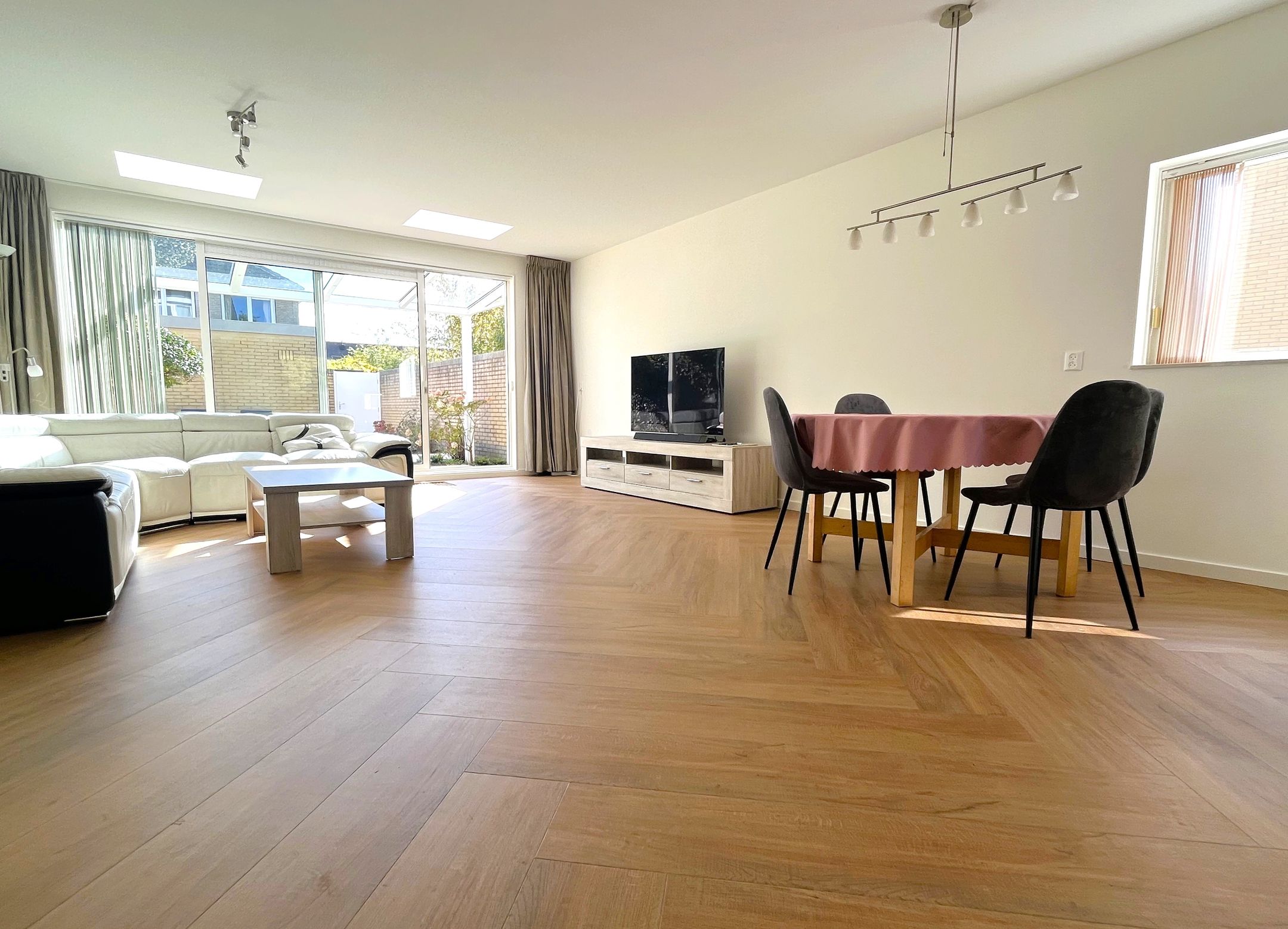 Photo 3 of Sparrendaal 17