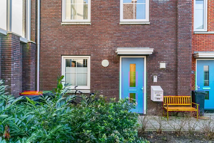 Photo 5 of Anne Frankhove 36