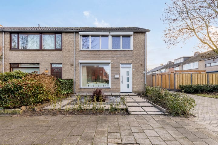 Foto 41 van Rodenbachlaan 2