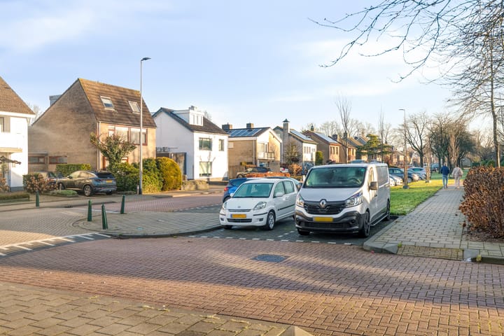 Foto 24 van Bazuinlaan 157