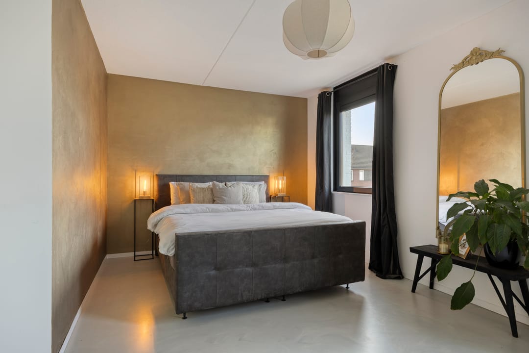 Photo 22 of Zebrakever 30