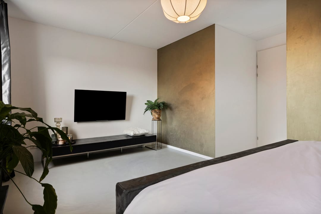 Photo 23 of Zebrakever 30