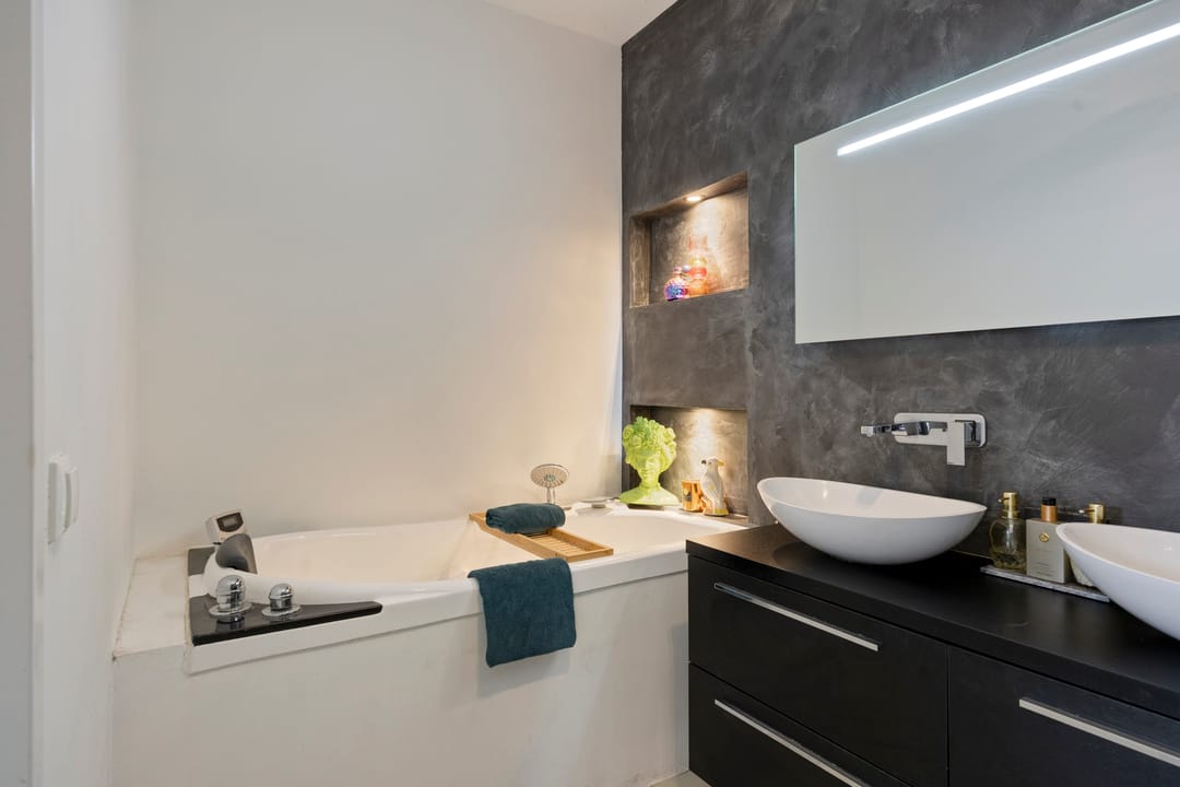 Photo 26 of Zebrakever 30