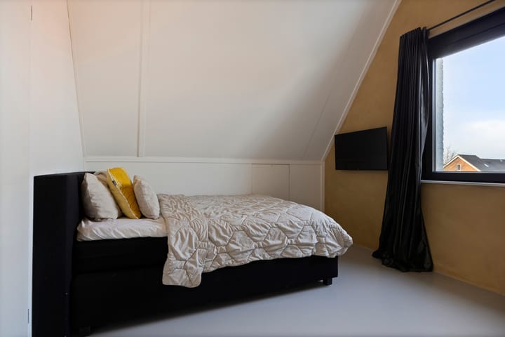 Photo 31 of Zebrakever 30