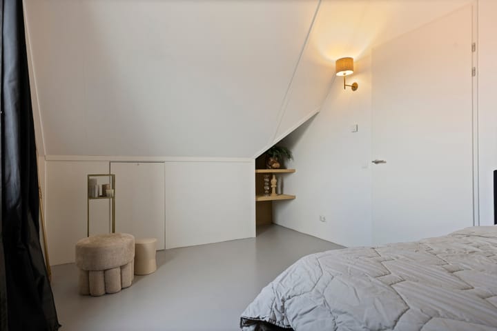 Photo 32 of Zebrakever 30