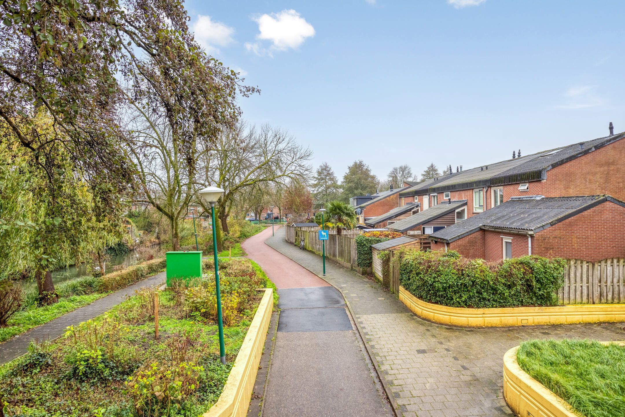 Photo 42 of Zebraspoor 188