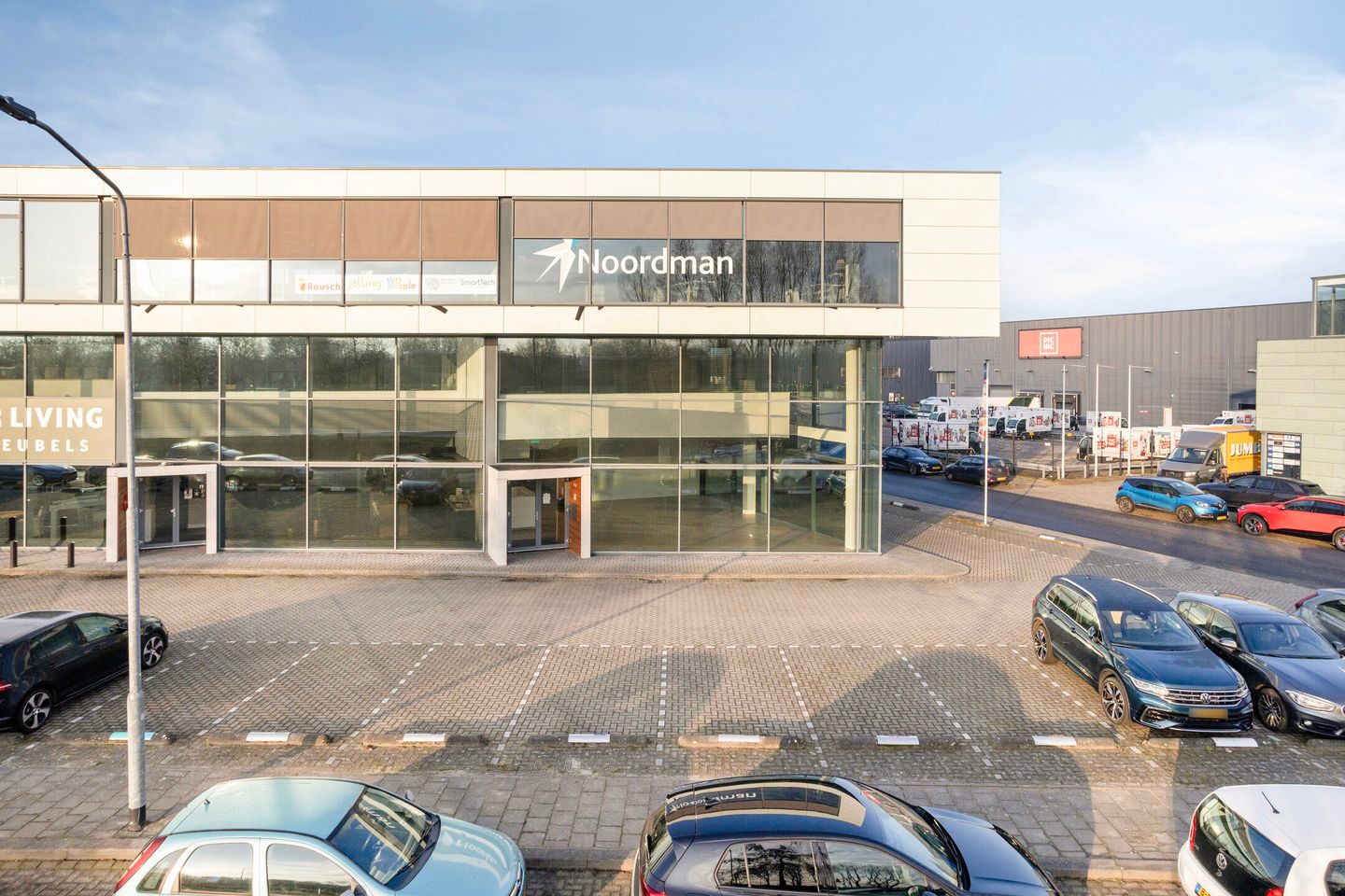 Bekijk foto 1 van Neerloopweg 17