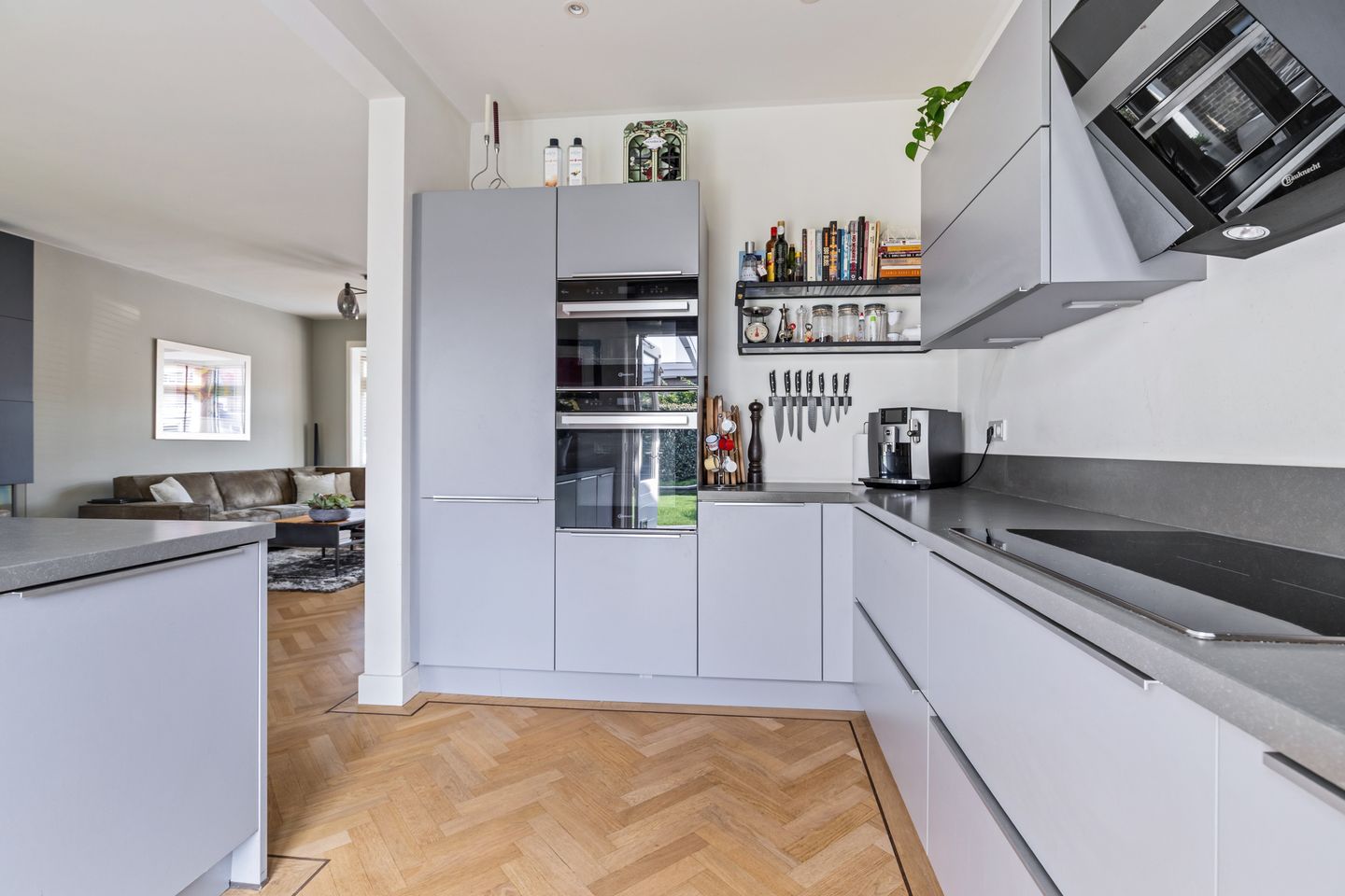 Photo 20 of Tilburgseweg 238