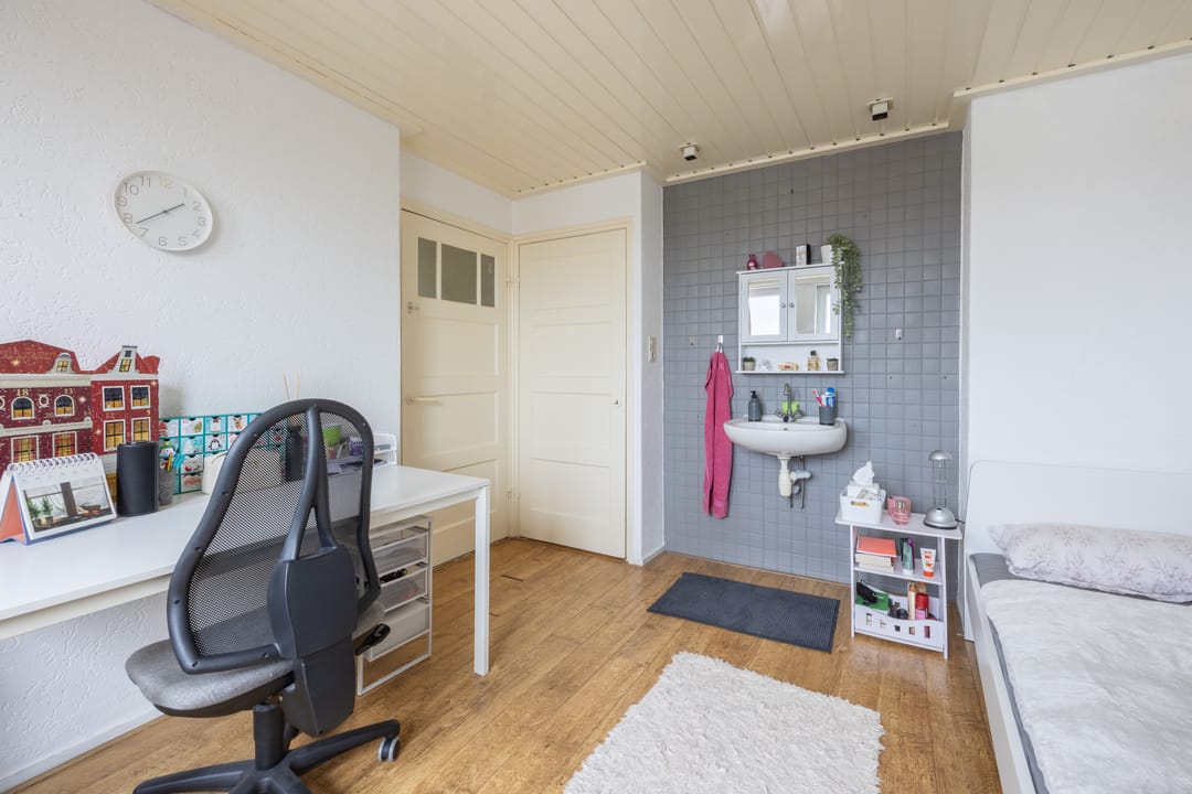 Photo 32 of Haaksbergerstraat 558