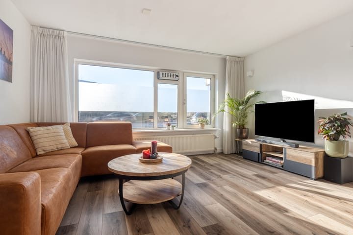 Photo 5 of Amsterdamsestraatweg 747