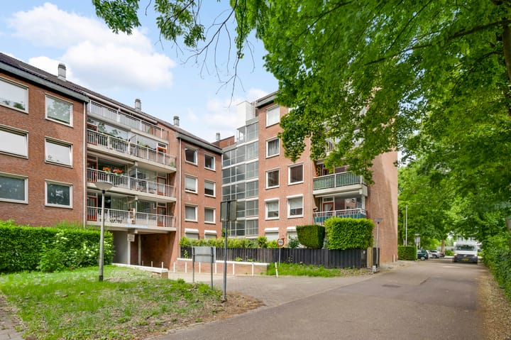 Photo 18 of Sauterneslaan 6-F