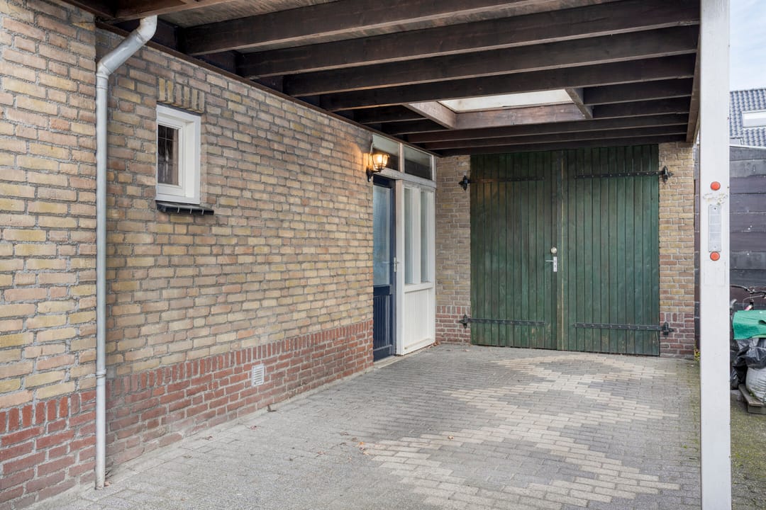 Photo 7 of Julianastraat 28