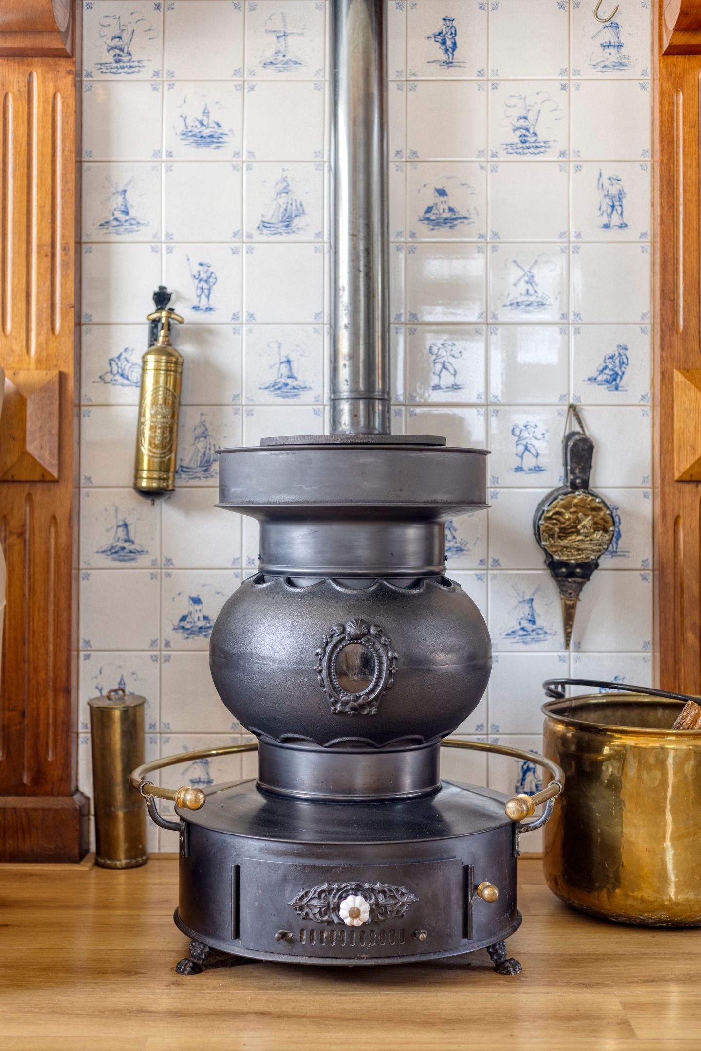 Photo 10 of Julianastraat 28