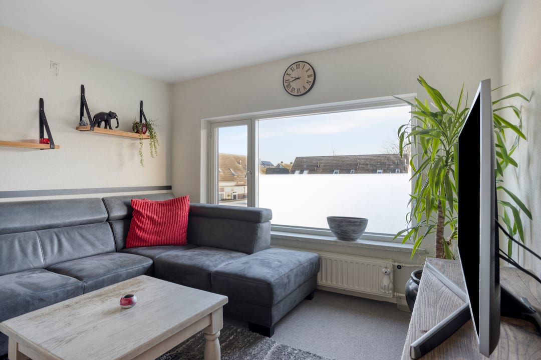 Photo 22 of Julianastraat 28