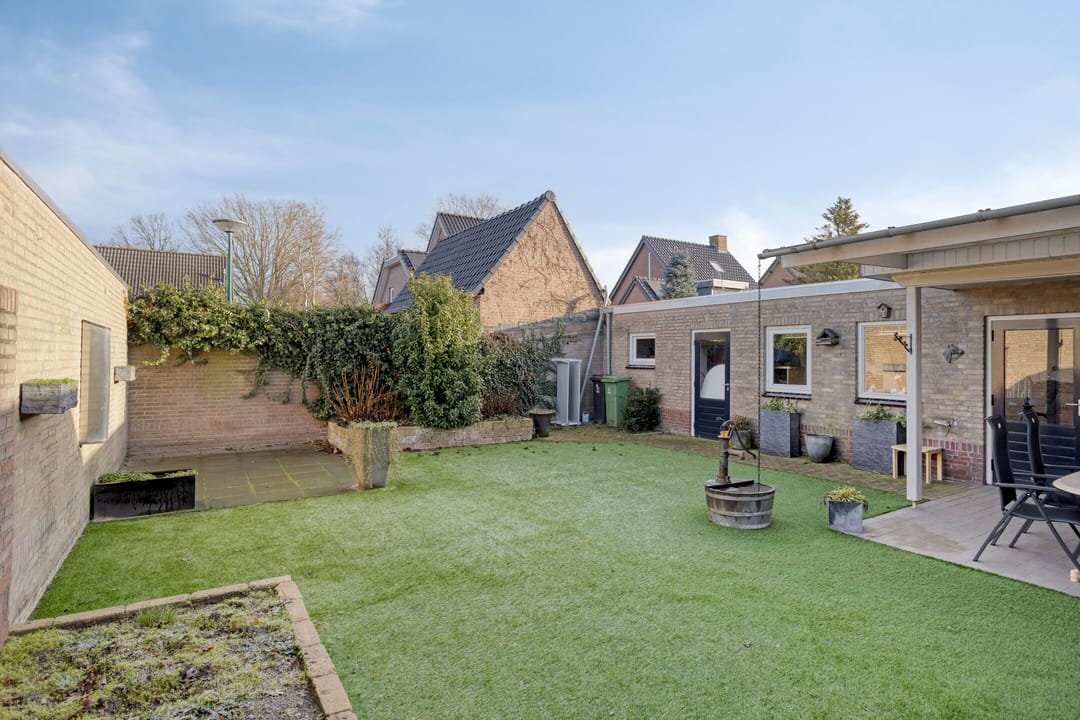 Photo 31 of Julianastraat 28