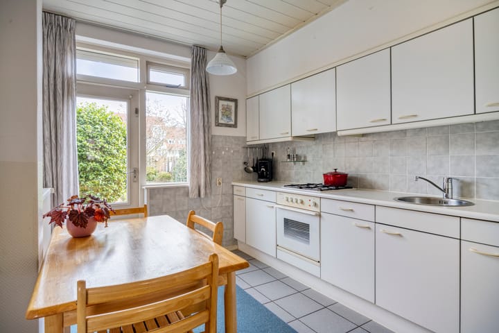 Photo 2 of Mr. C. Goselingstraat 79