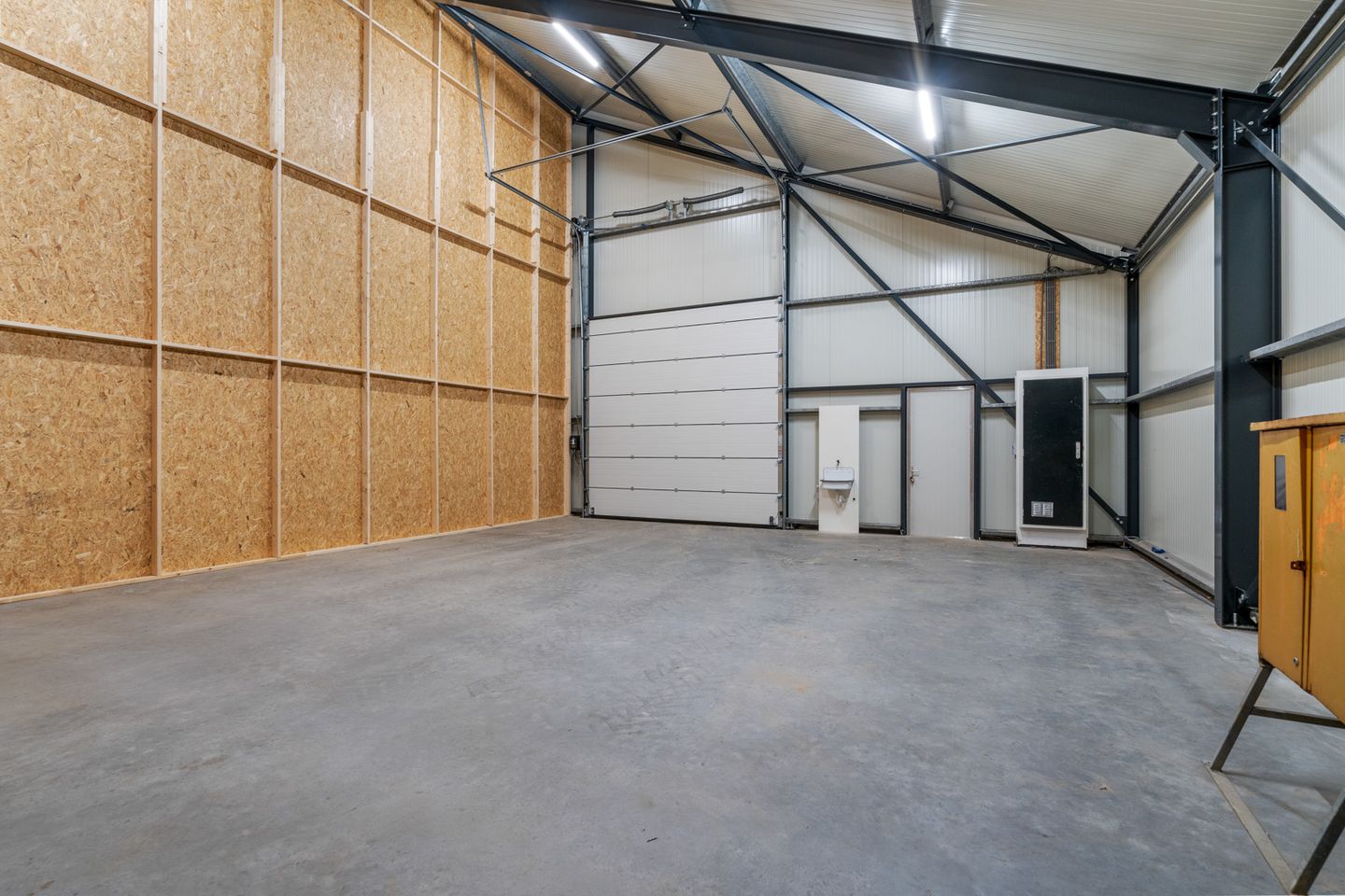 View photo 2 of Boven Oosterdiep 86