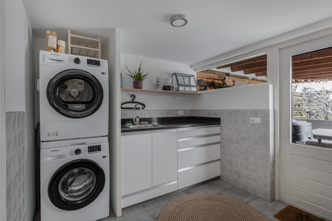 Photo 22 of It Spyk 16