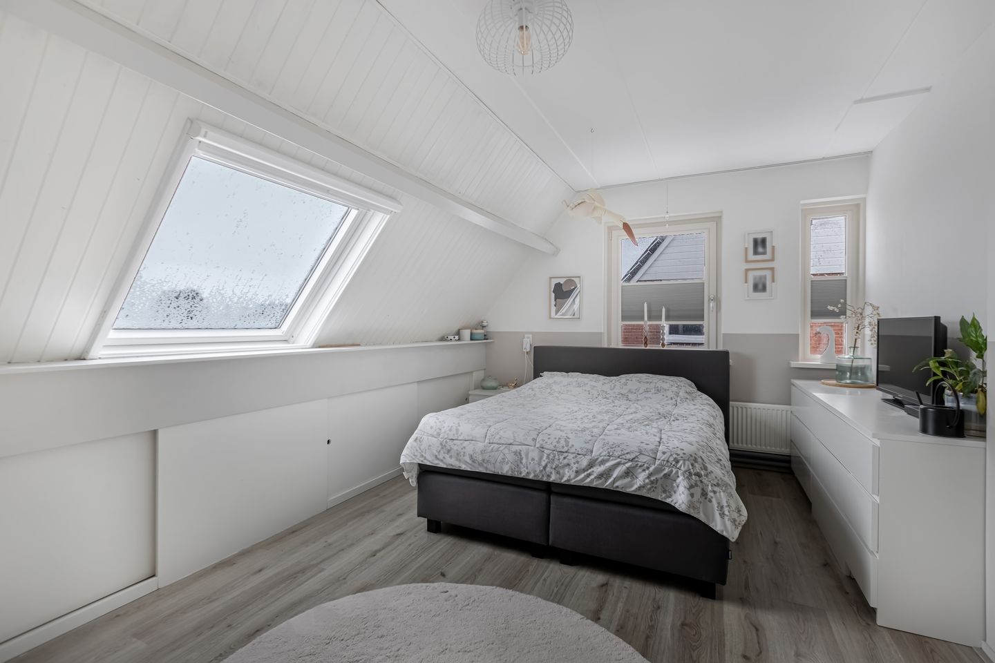 Photo 44 of It Spyk 16