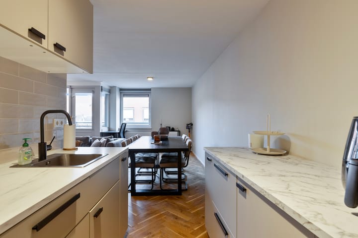 Foto 13 van Damstraat 64-B