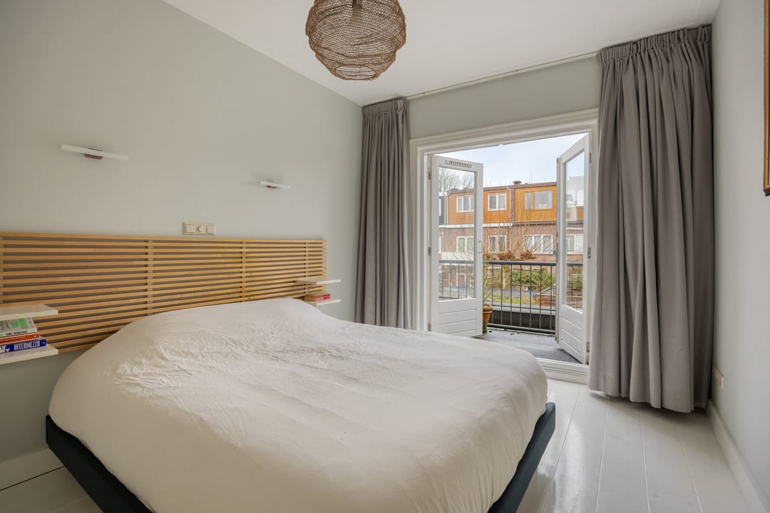 Photo 22 of Iepenstraat 17