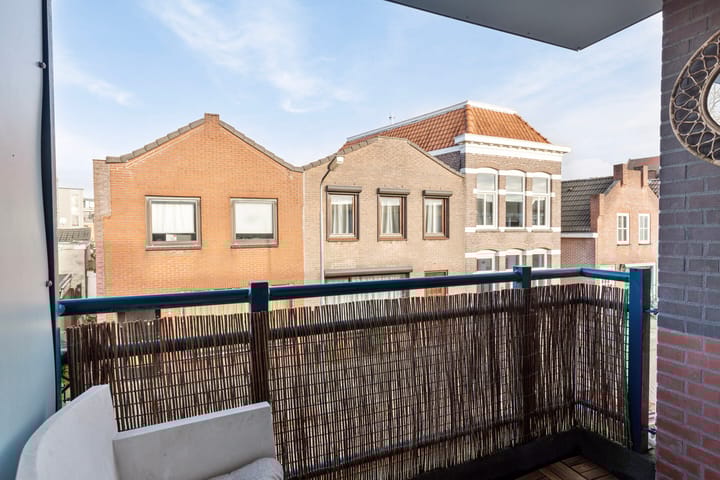 Foto 25 van Damstraat 64-B