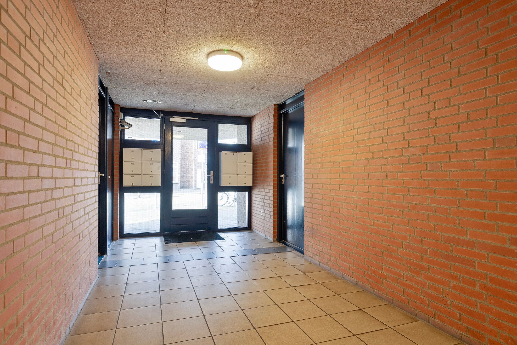 Photo 30 of Damstraat 64-B