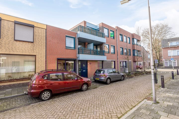 Foto 36 van Damstraat 64-B