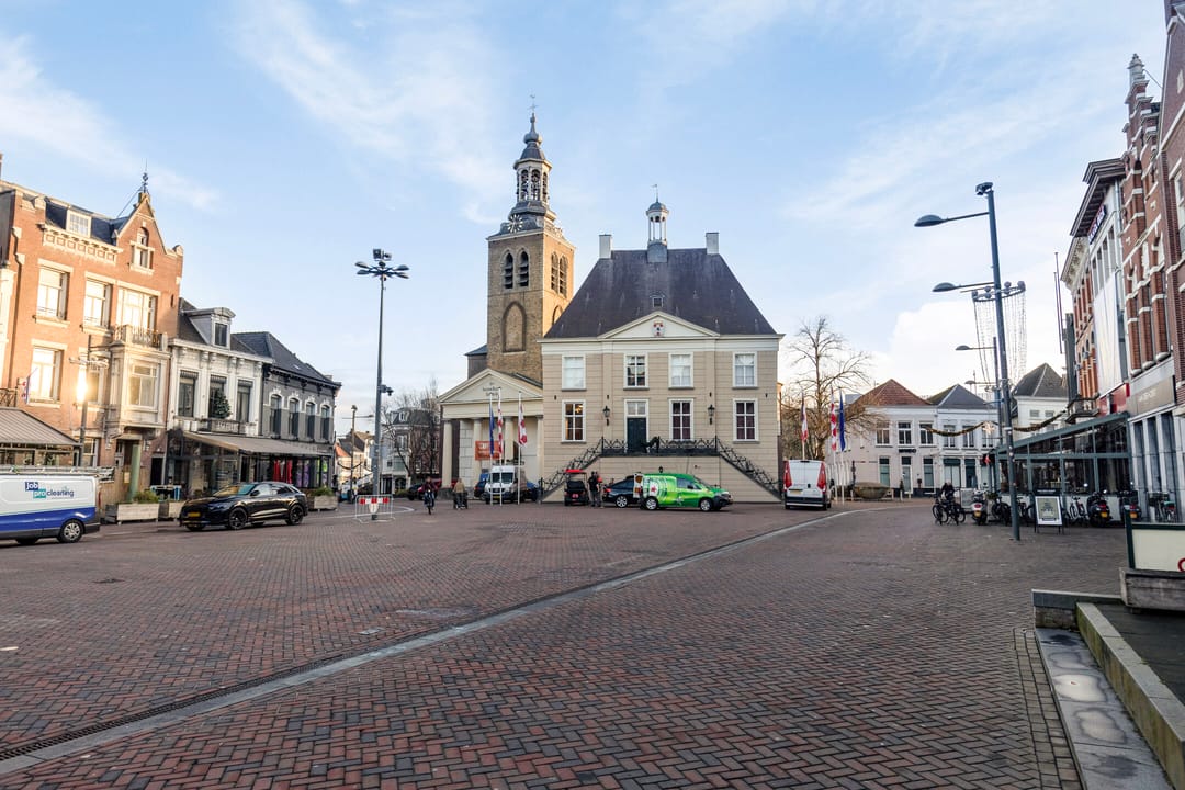 Photo 38 of Damstraat 64-B