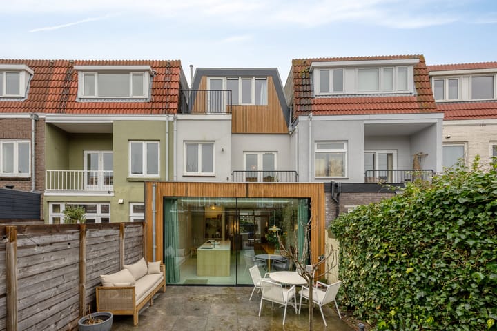 Foto 44 van Iepenstraat 17