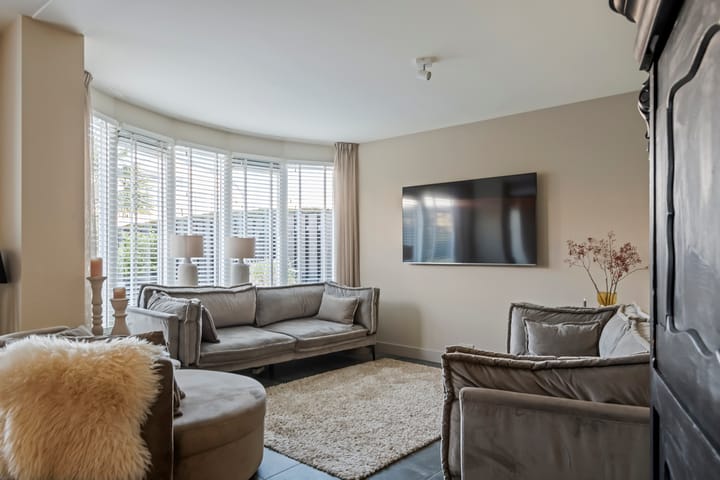 Foto 20 van P. Oosterleestraat 6