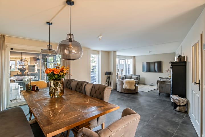 Foto 24 van P. Oosterleestraat 6