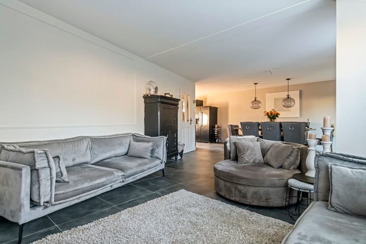 Foto 21 van P. Oosterleestraat 6