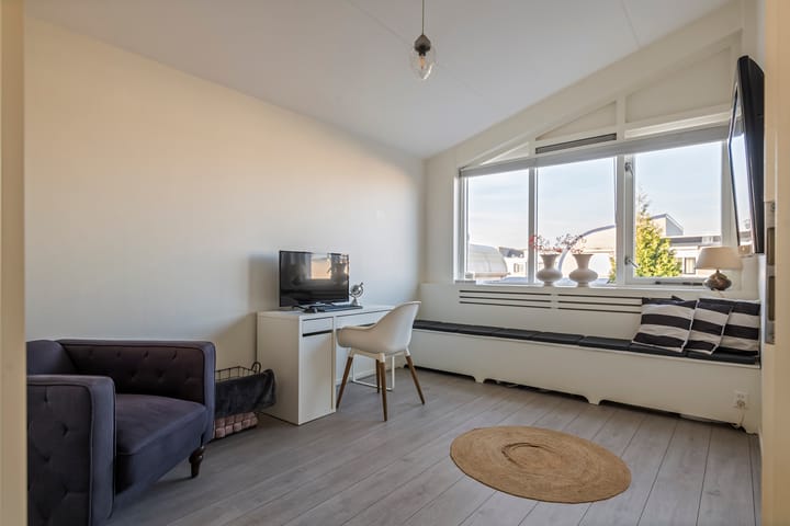 Foto 43 van P. Oosterleestraat 6