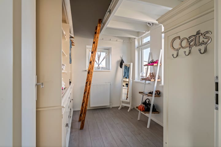 Foto 46 van P. Oosterleestraat 6