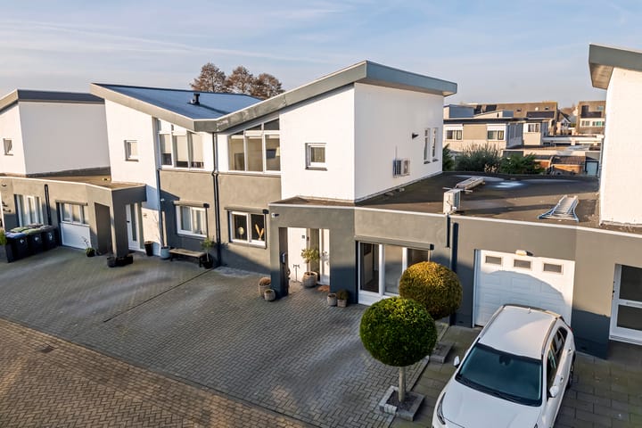 Foto 48 van P. Oosterleestraat 6