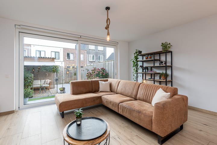 Foto 16 van Marie Curielaan 134