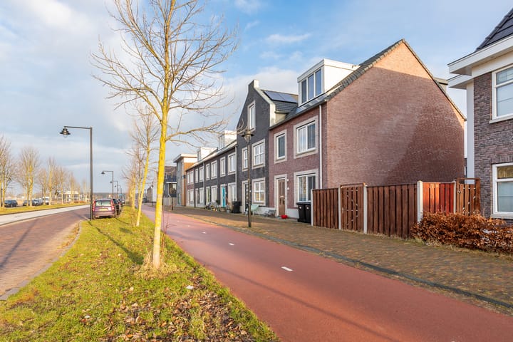 Foto 76 van Marie Curielaan 134