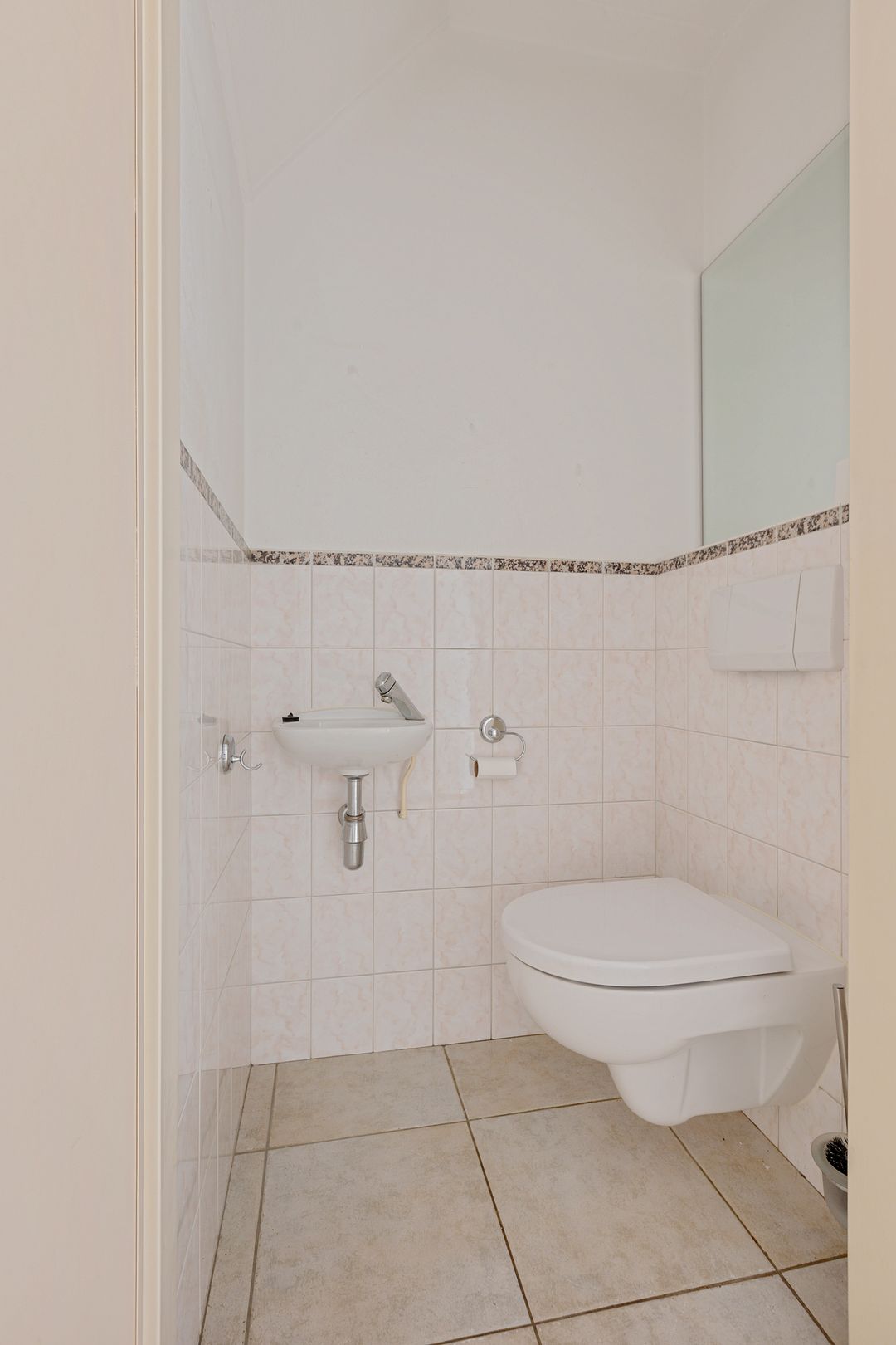 Photo 7 of Nuienplein 24