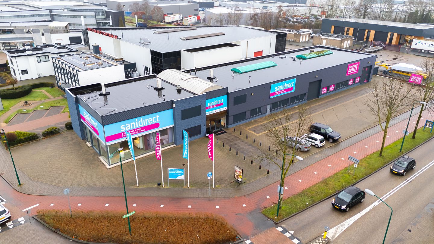 Bekijk foto 1 van Bevrijdingsweg 1