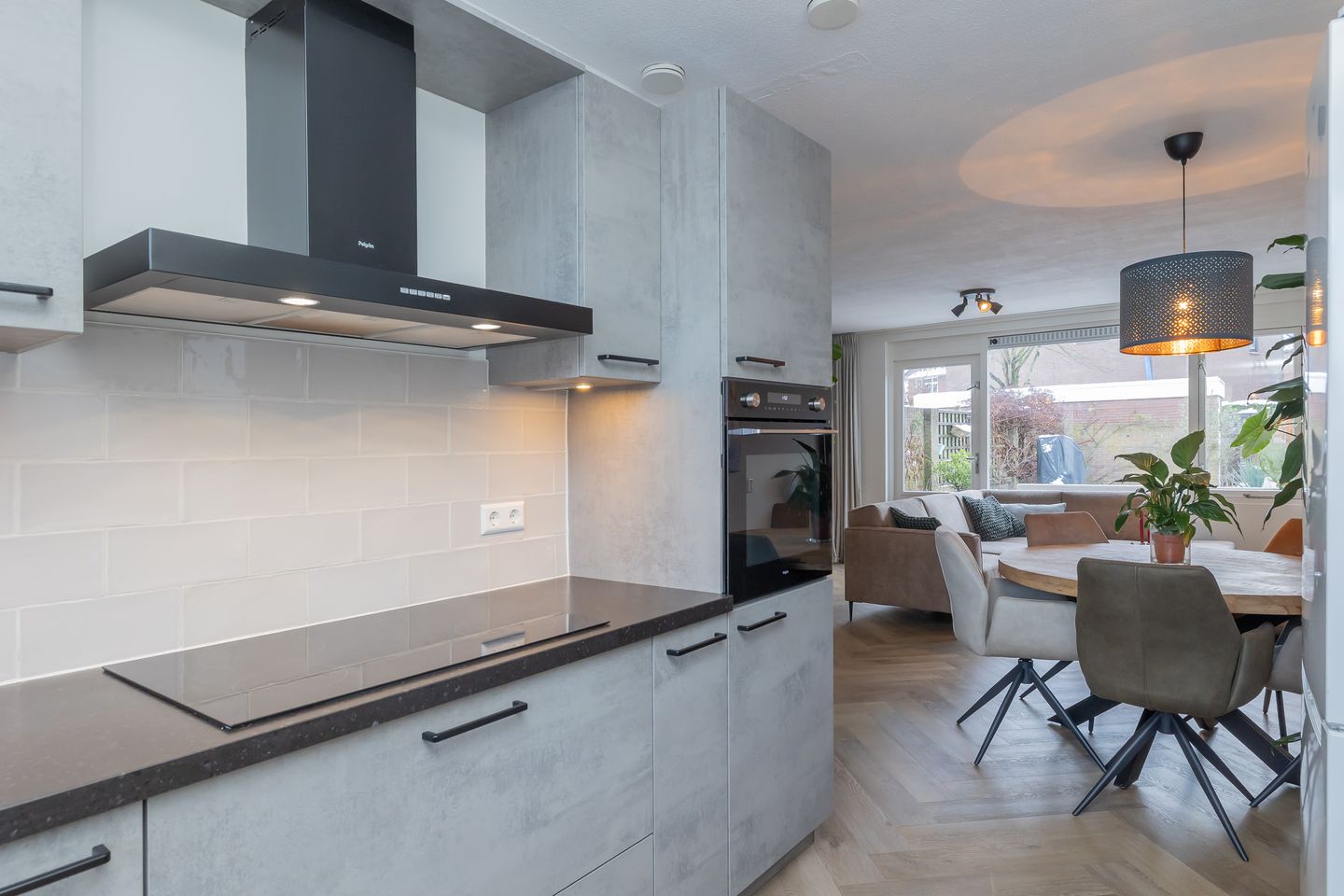 Photo 10 of Stokroos 8