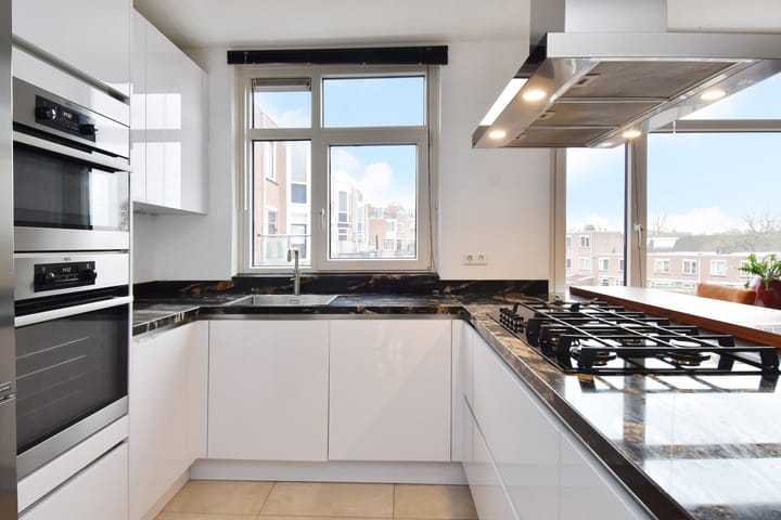 Foto 17 van Margaretha van Hennebergweg 25-B