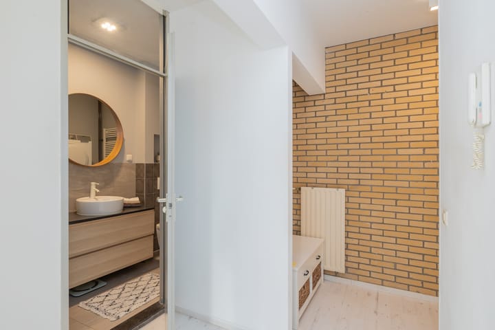 Photo 17 of Midscheeps 122