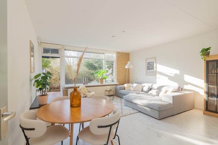 Photo 6 of Midscheeps 122